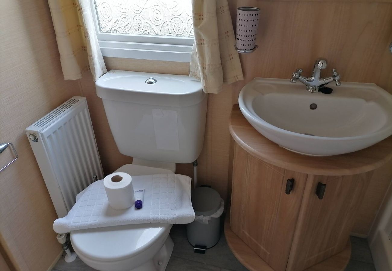 Mobile home in Winchelsea Beach - White Haven - with 2 double rooms 