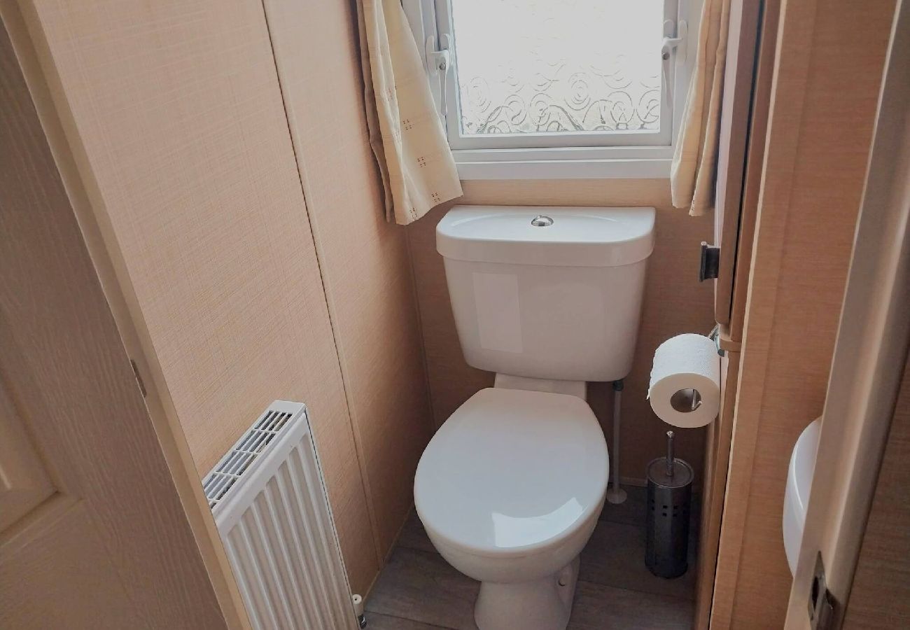 Mobile home in Winchelsea Beach - White Haven - with 2 double rooms 