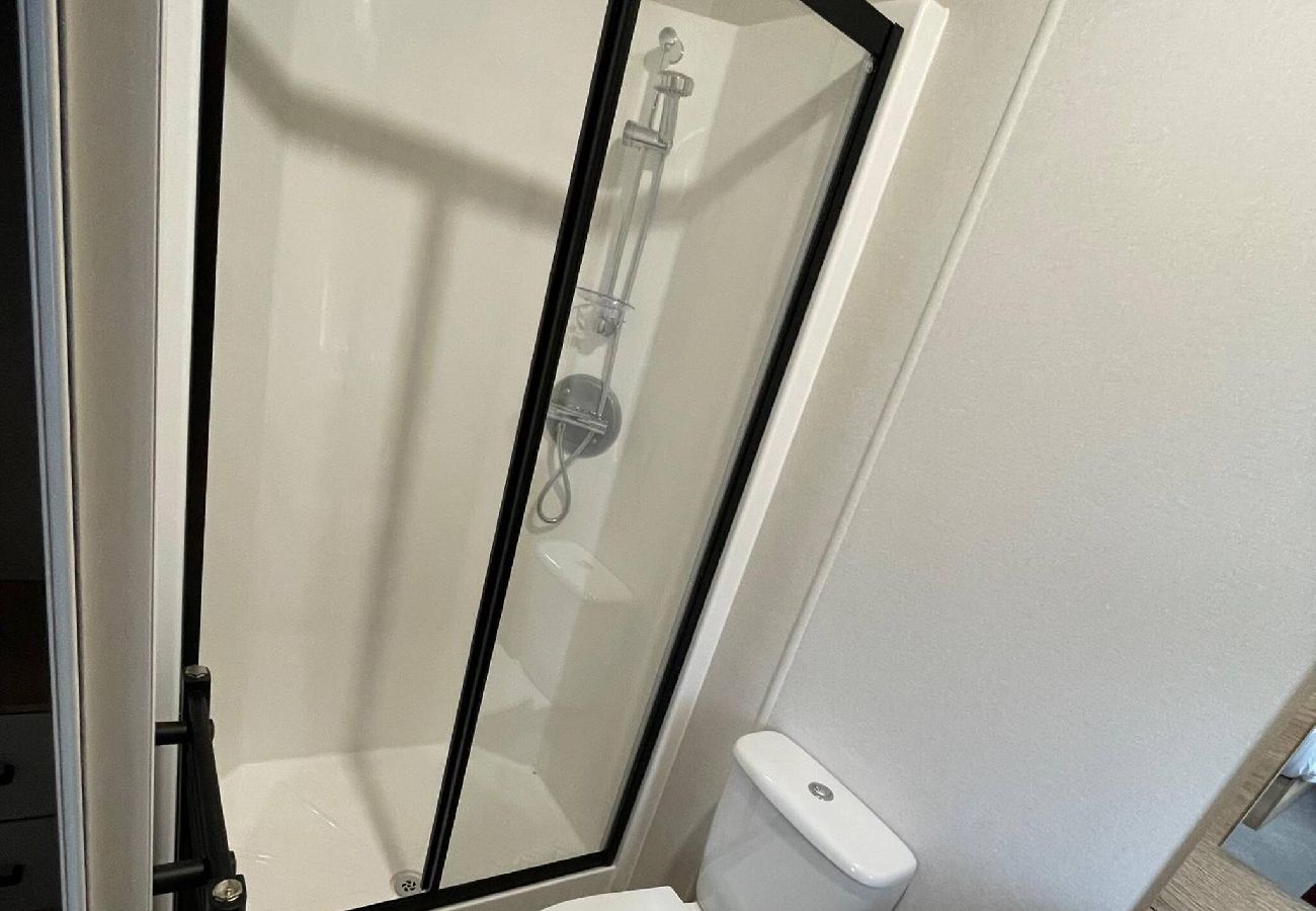 Mobile home in Rye Harbour - River View - Overlooking the river 