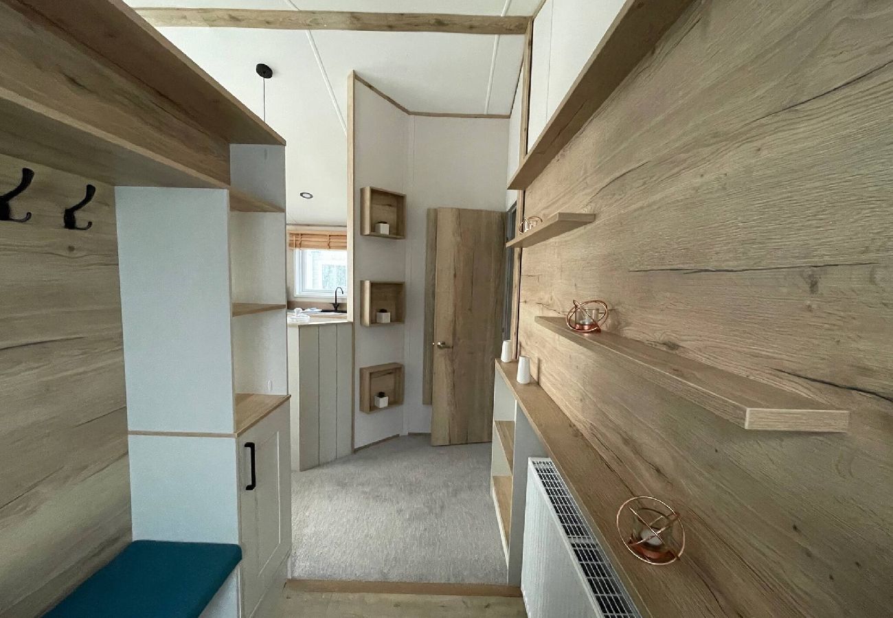 Mobile home in Rye Harbour - River View - Overlooking the river 