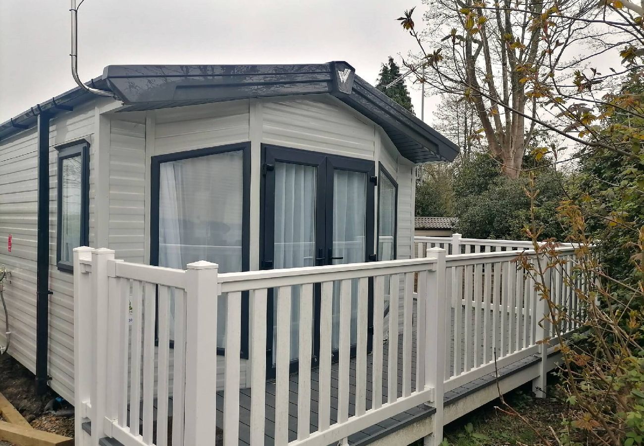 Mobile home in Hastings - Rhodown - sun on the terrace all round 