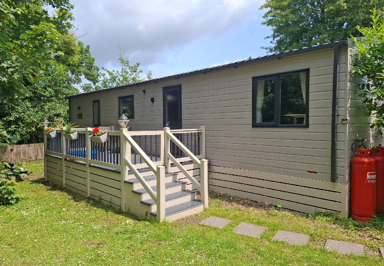 Mobile home in Hastings - Fir Tree - 2 bedrooms sleeps 5 