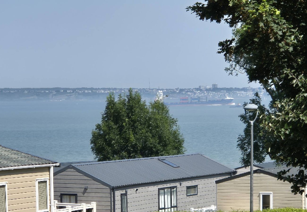 Mobile home in Allhallows - Thames view - Wheelchair-Friendly Static Caravan 