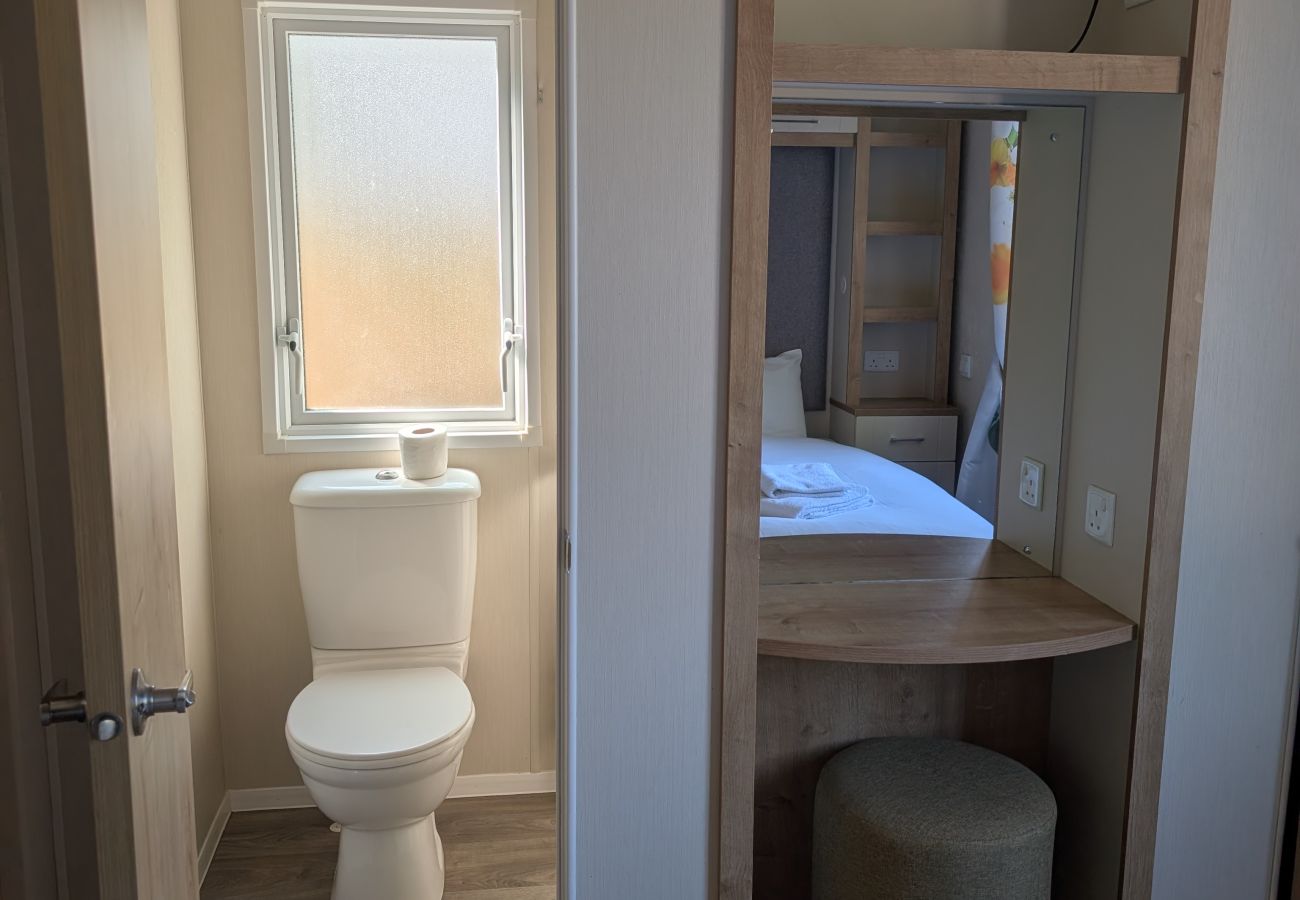 Mobile home in Hastings - Monument - 2 bedrooms sleeps 4